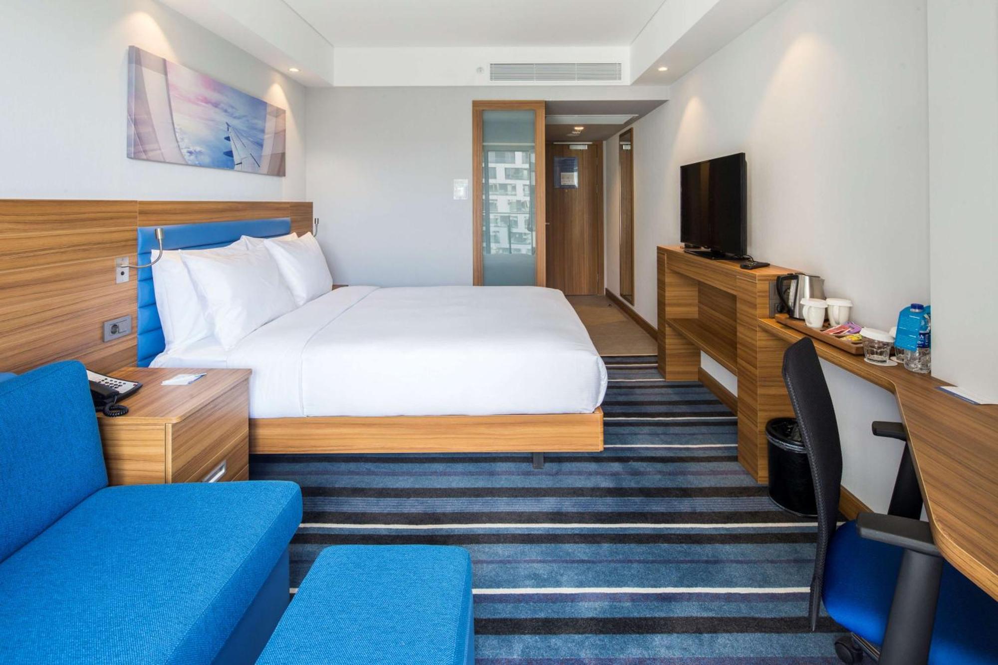 Hampton By Hilton Istanbul Kurtkoy Hotel Exterior foto