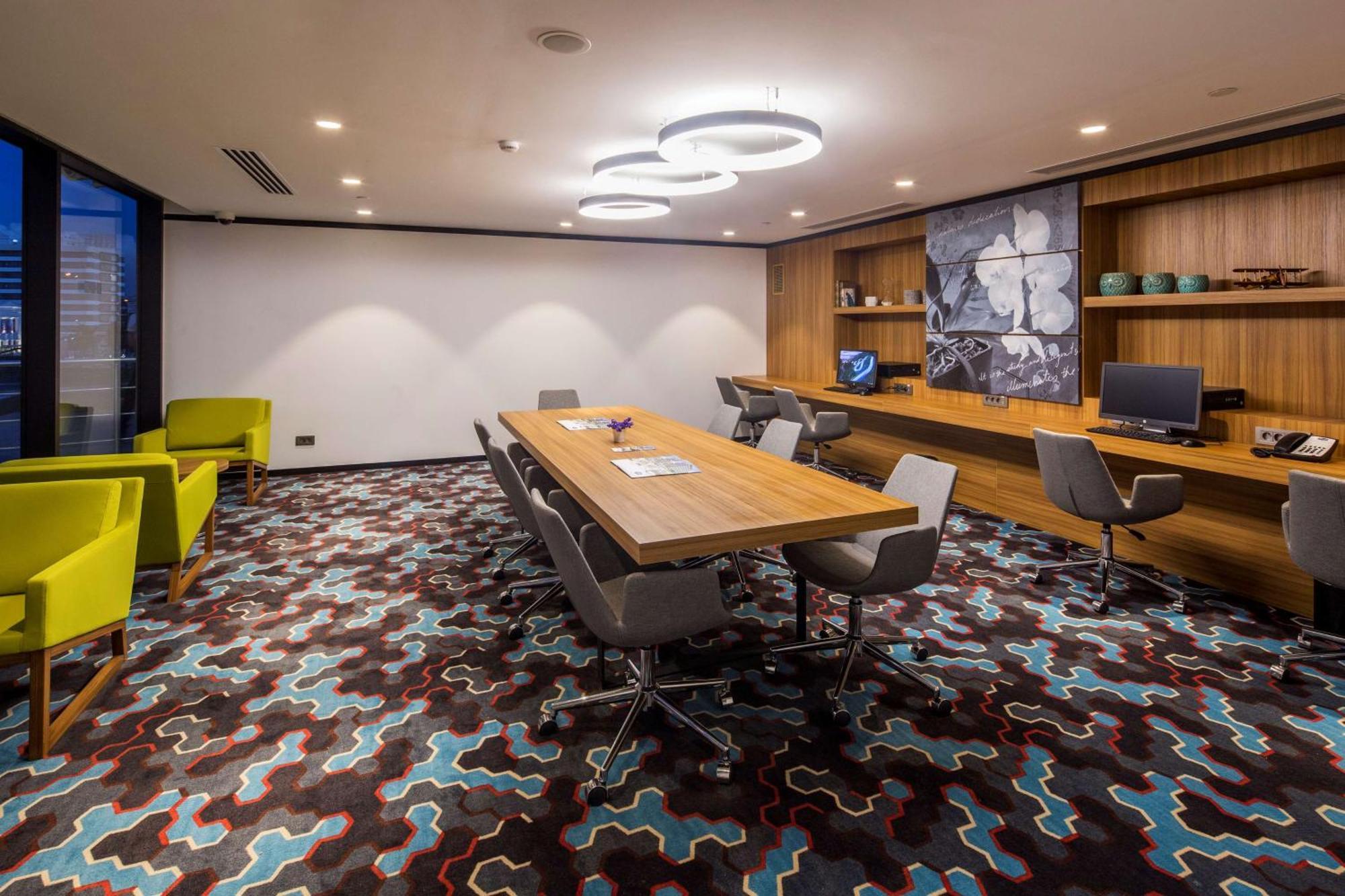 Hampton By Hilton Istanbul Kurtkoy Hotel Exterior foto